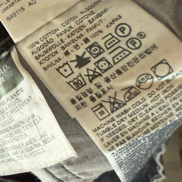 Levi’s|Black gray wash women’s straight leg jeans,raw hem & bow details•••NWT - Picture 11 of 15